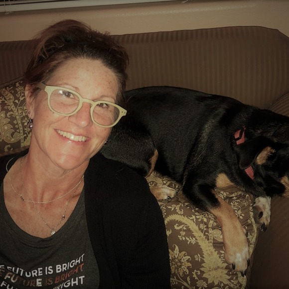 Meet your Posher, Kristen - Picture 1 of 1